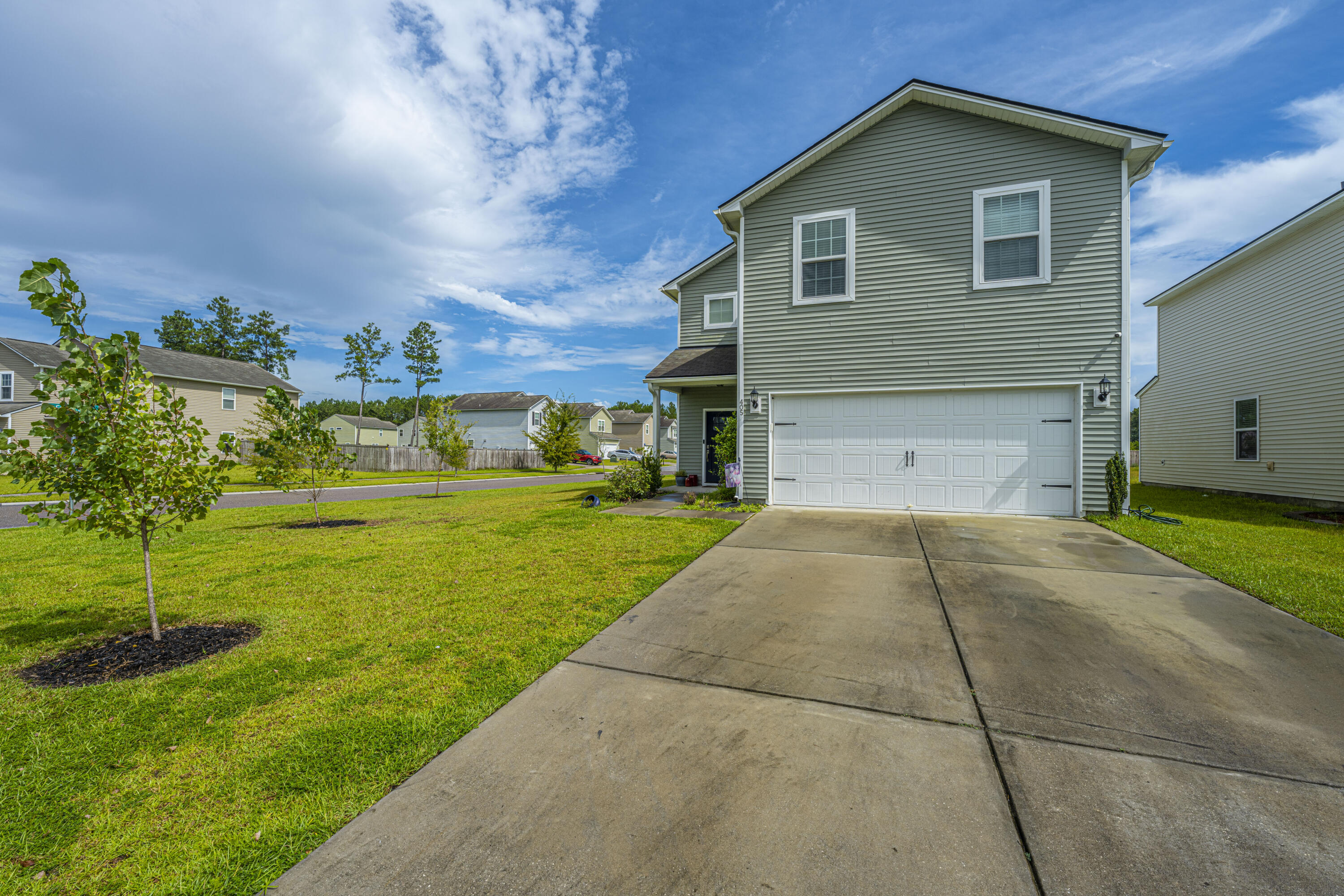 405 Ridgedale Road Summerville, SC 29486 - Photo 4 of 34 DSC_4047