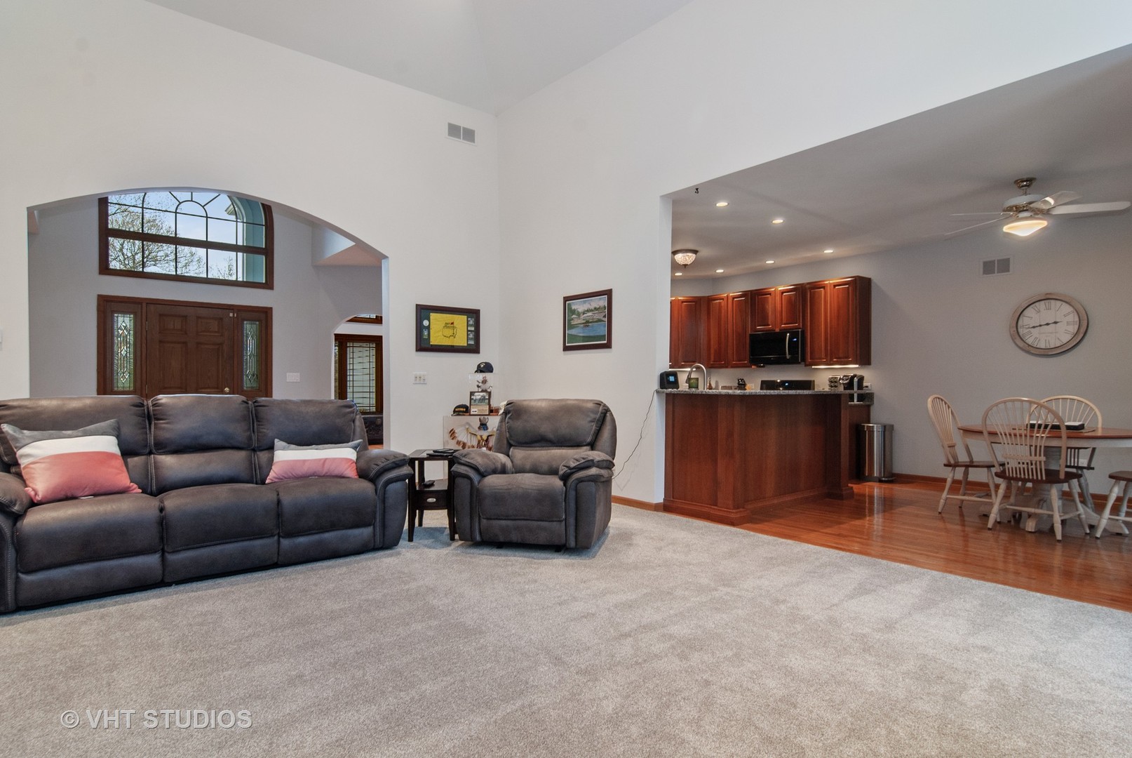 43W887 Old Midlothian Road Elburn, IL 60119 - Photo 10 of 35 a living room with furniture kitchen view and a window