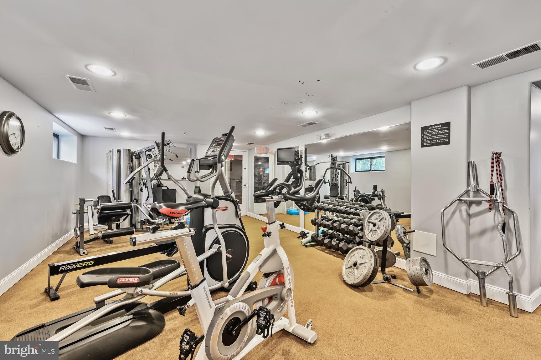 1354 Euclid Street Northwest, Unit 403A Washington, DC 20009 - Photo 24 of 26 a view of a room with gym equipment