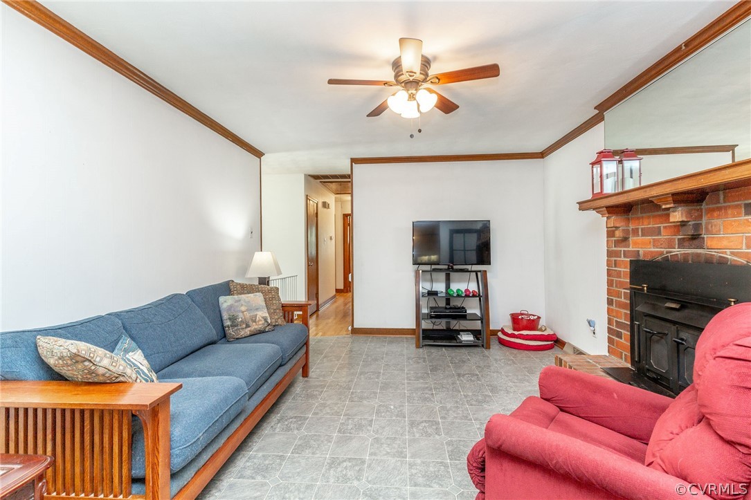 3210 Meadow Road Sandston, VA 23150 - Photo 10 of 32 Gallery Image 10