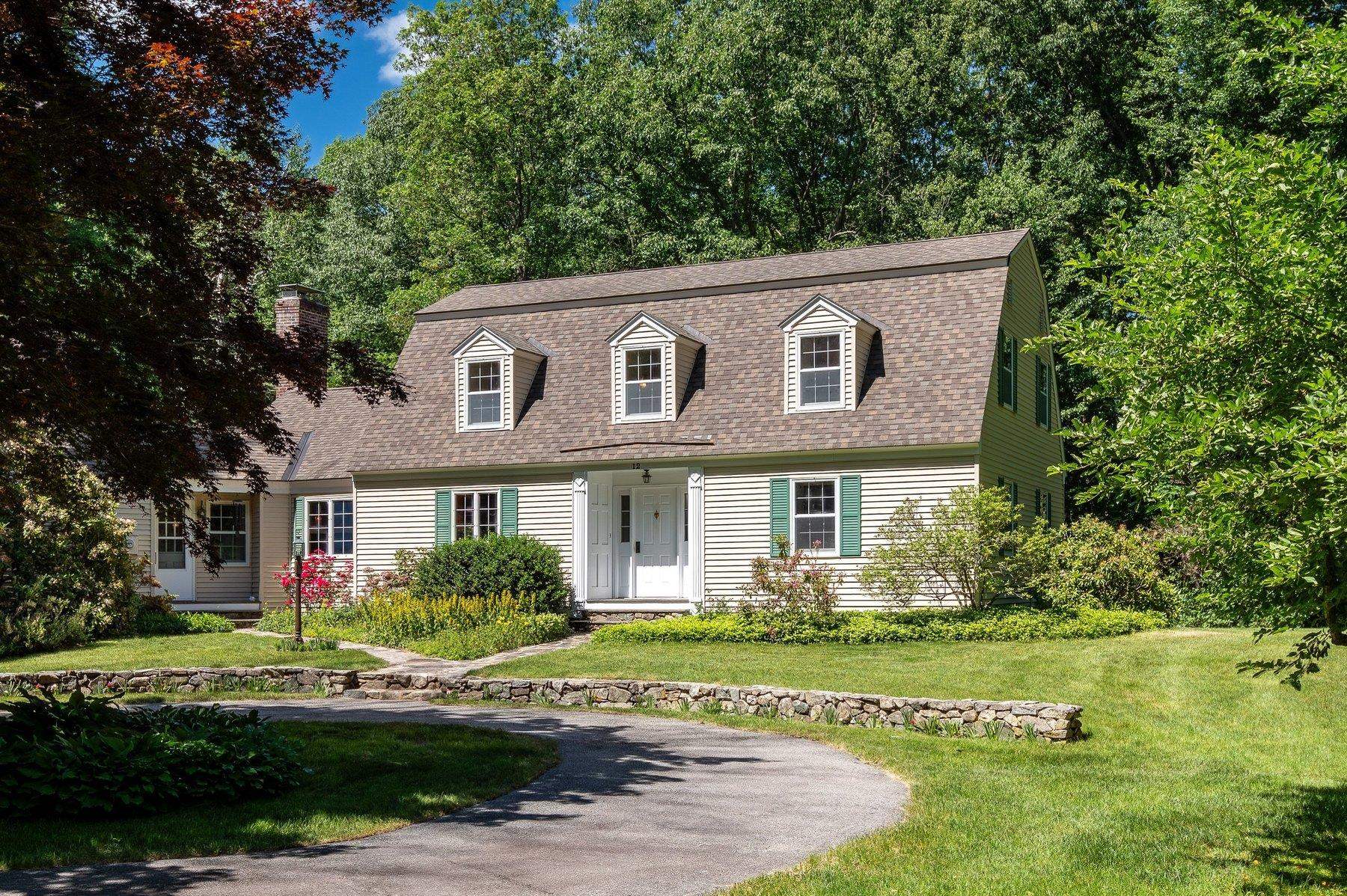 12 Olde Road Hampton, NH 03842 - Photo 1 of 50