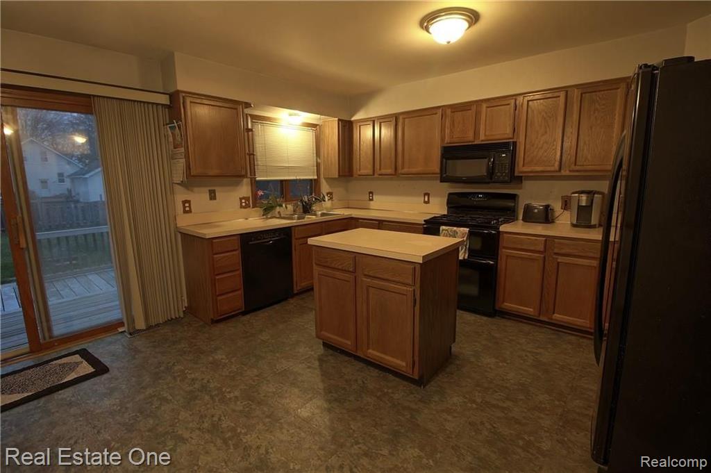 3633 Mildred Avenue Rochester Hills, MI 48309 - Photo 11 of 20