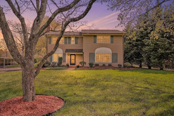 $899,950 | 4118 Belle Aire Circle Southwest, Roanoke, VA 24018