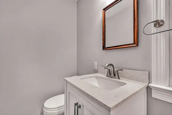 $899,950 | 4118 Belle Aire Circle Southwest, Roanoke, VA 24018