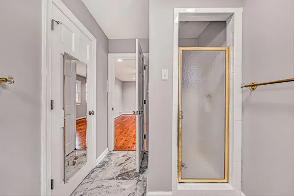 $899,950 | 4118 Belle Aire Circle Southwest, Roanoke, VA 24018
