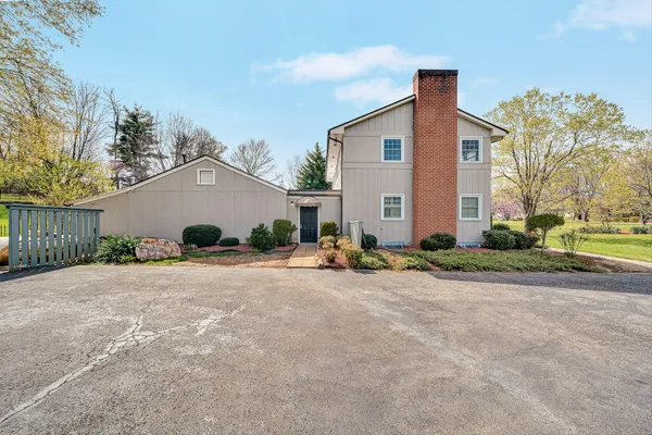 $899,950 | 4118 Belle Aire Circle Southwest, Roanoke, VA 24018