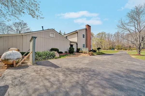 $899,950 | 4118 Belle Aire Circle Southwest, Roanoke, VA 24018