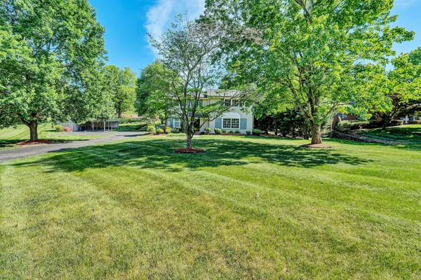 $899,950 | 4118 Belle Aire Circle Southwest, Roanoke, VA 24018