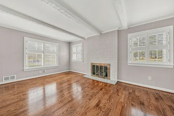 $899,950 | 4118 Belle Aire Circle Southwest, Roanoke, VA 24018
