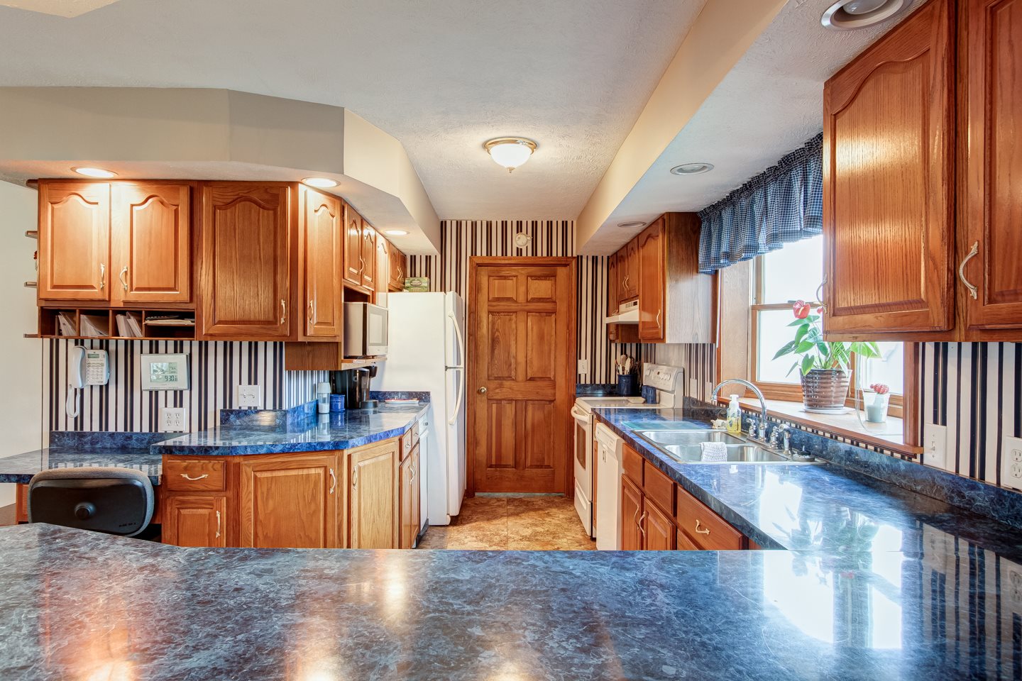 2555 East Degonia Road Boonville, IN 47601 - Photo 11 of 36 Gallery Image 11