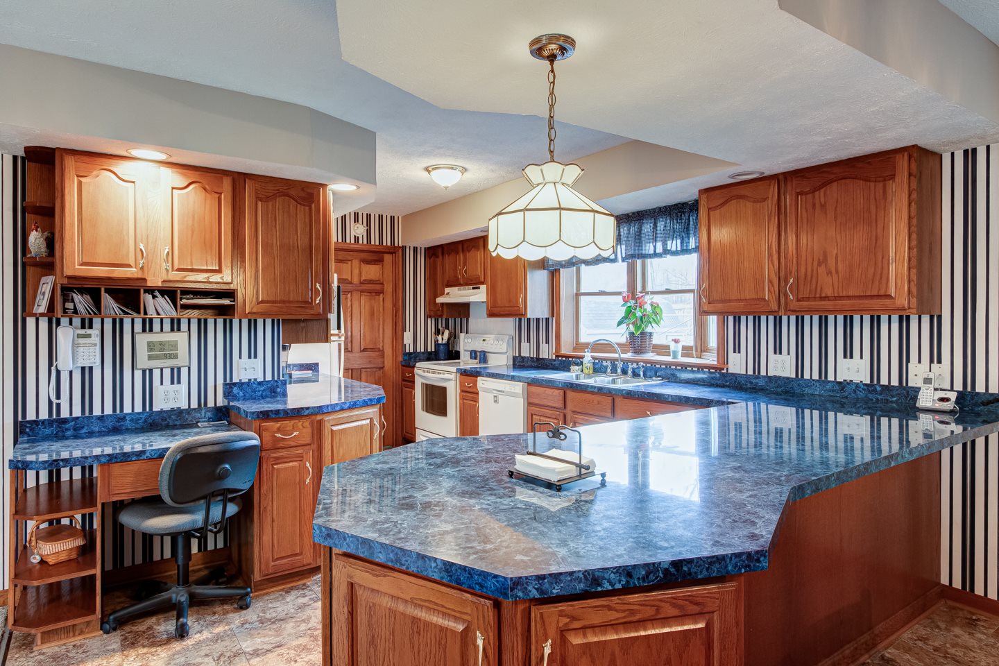 2555 East Degonia Road Boonville, IN 47601 - Photo 12 of 36 Gallery Image 12