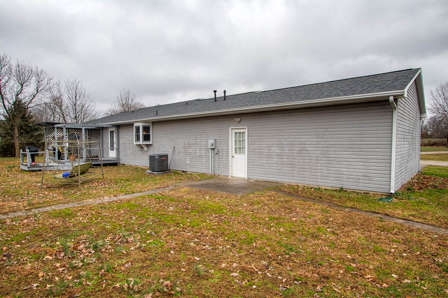 2555 East Degonia Road Boonville, IN 47601 - Photo 32 of 36 Gallery Image 32