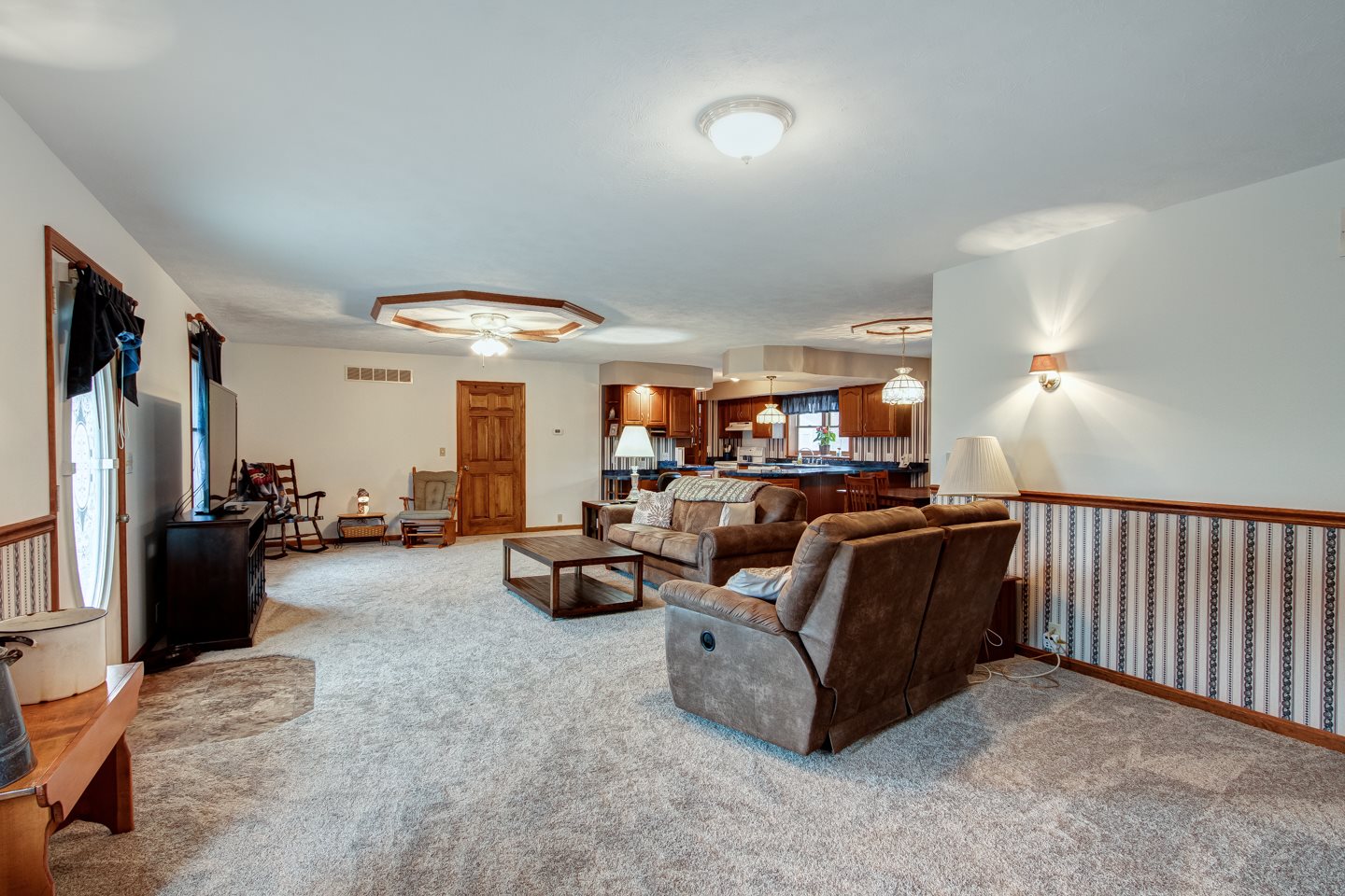 2555 East Degonia Road Boonville, IN 47601 - Photo 5 of 36 Gallery Image 5
