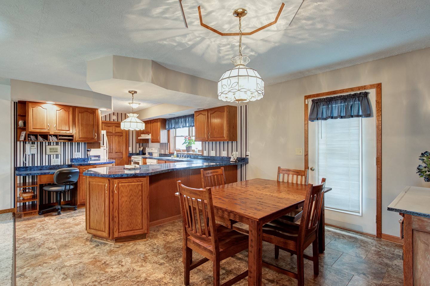 2555 East Degonia Road Boonville, IN 47601 - Photo 8 of 36 Gallery Image 8