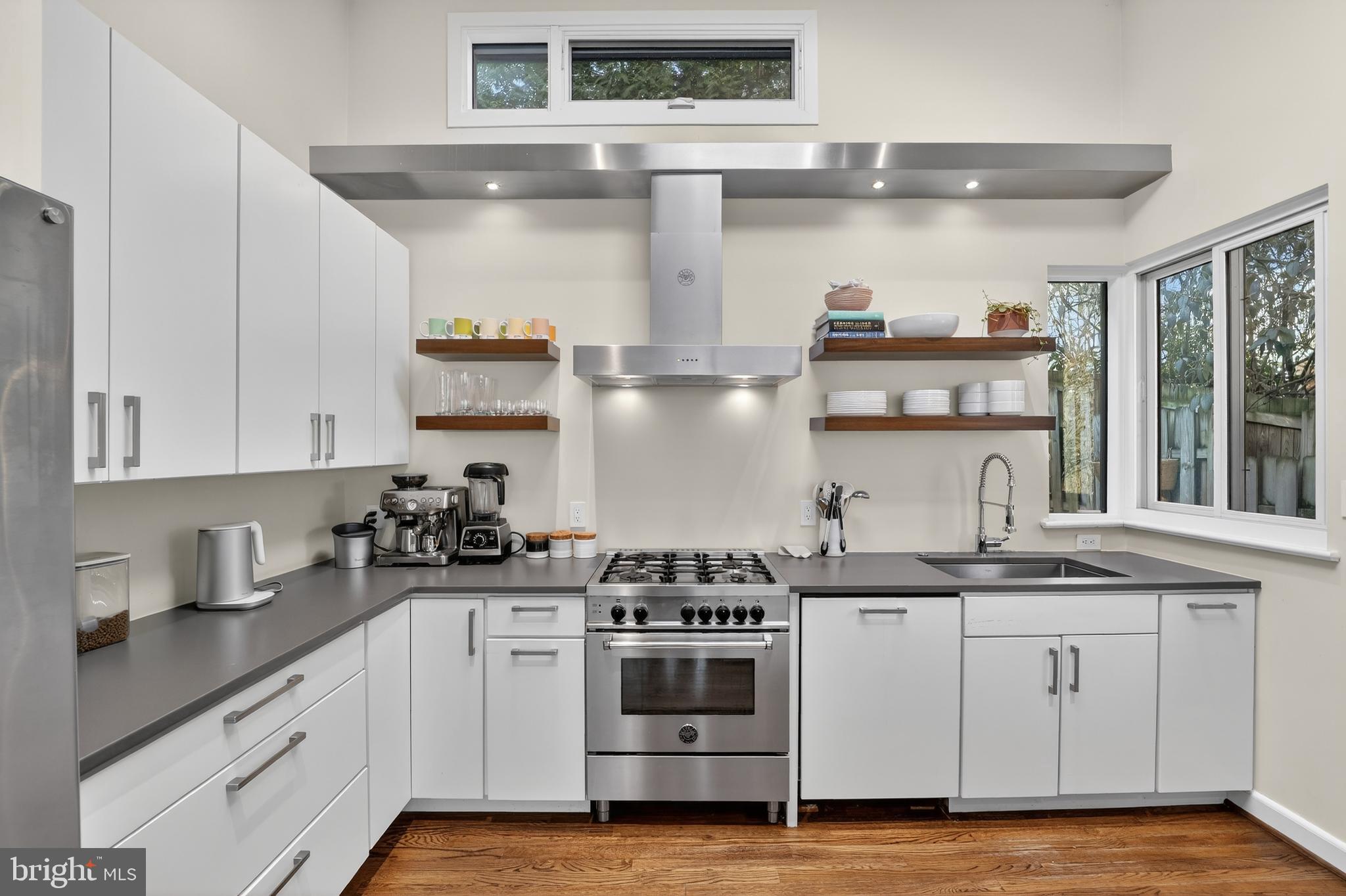 3238 Rodman Street Northwest Washington, DC 20008 - Photo 12 of 45