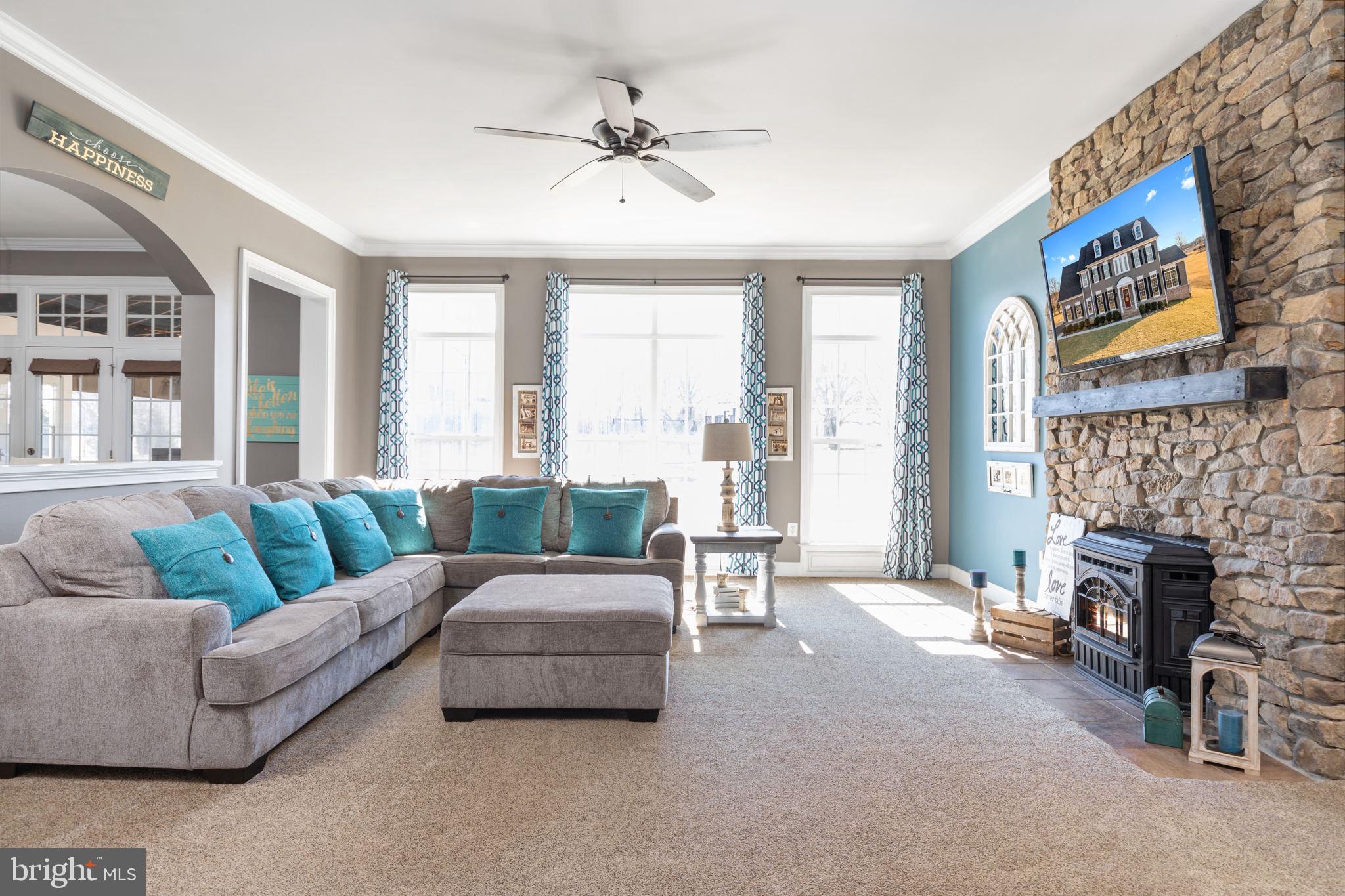 35571 Sunny Ridge Road Round Hill, VA 20141 - Photo 15 of 76