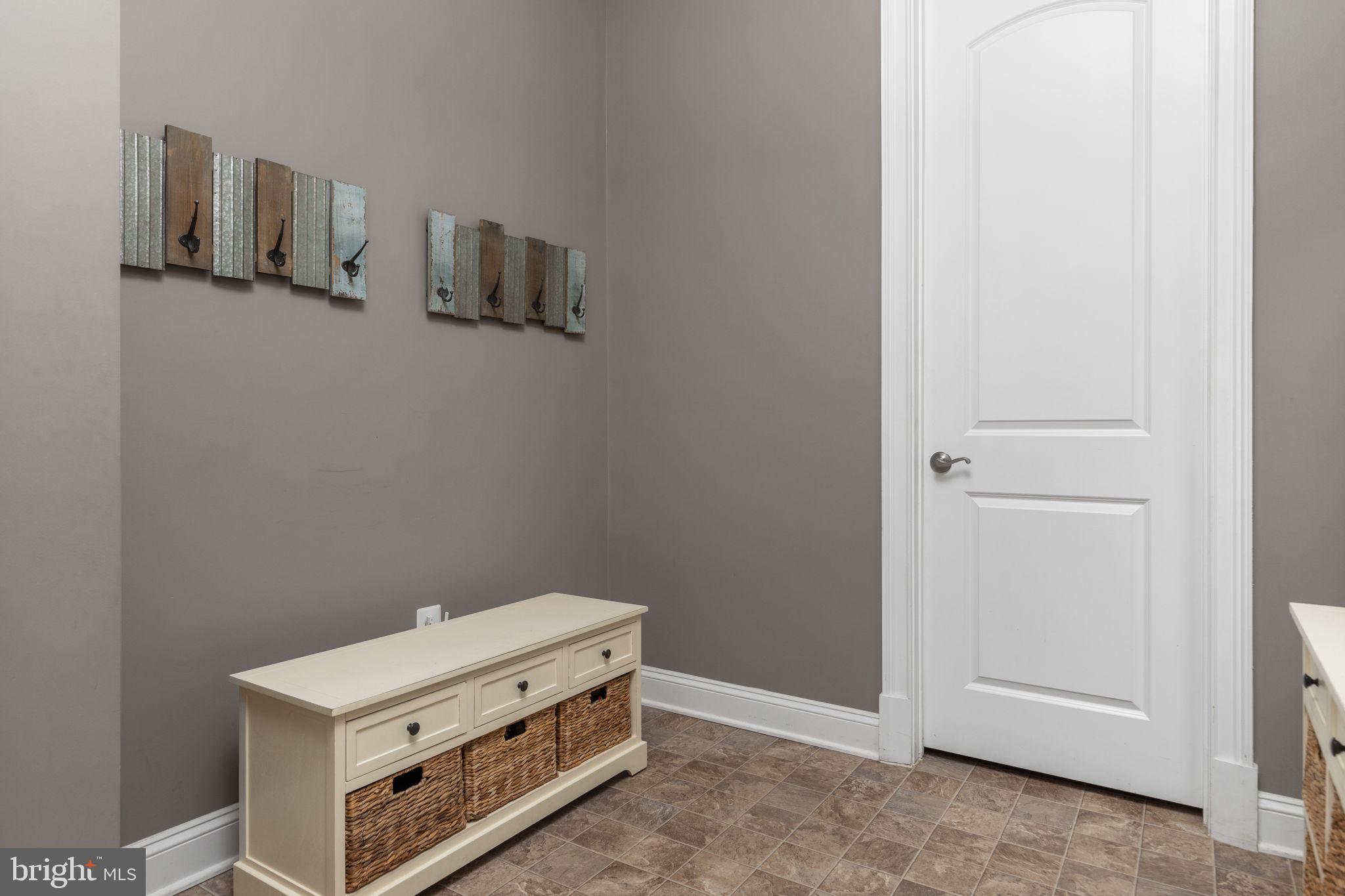 35571 Sunny Ridge Road Round Hill, VA 20141 - Photo 26 of 76