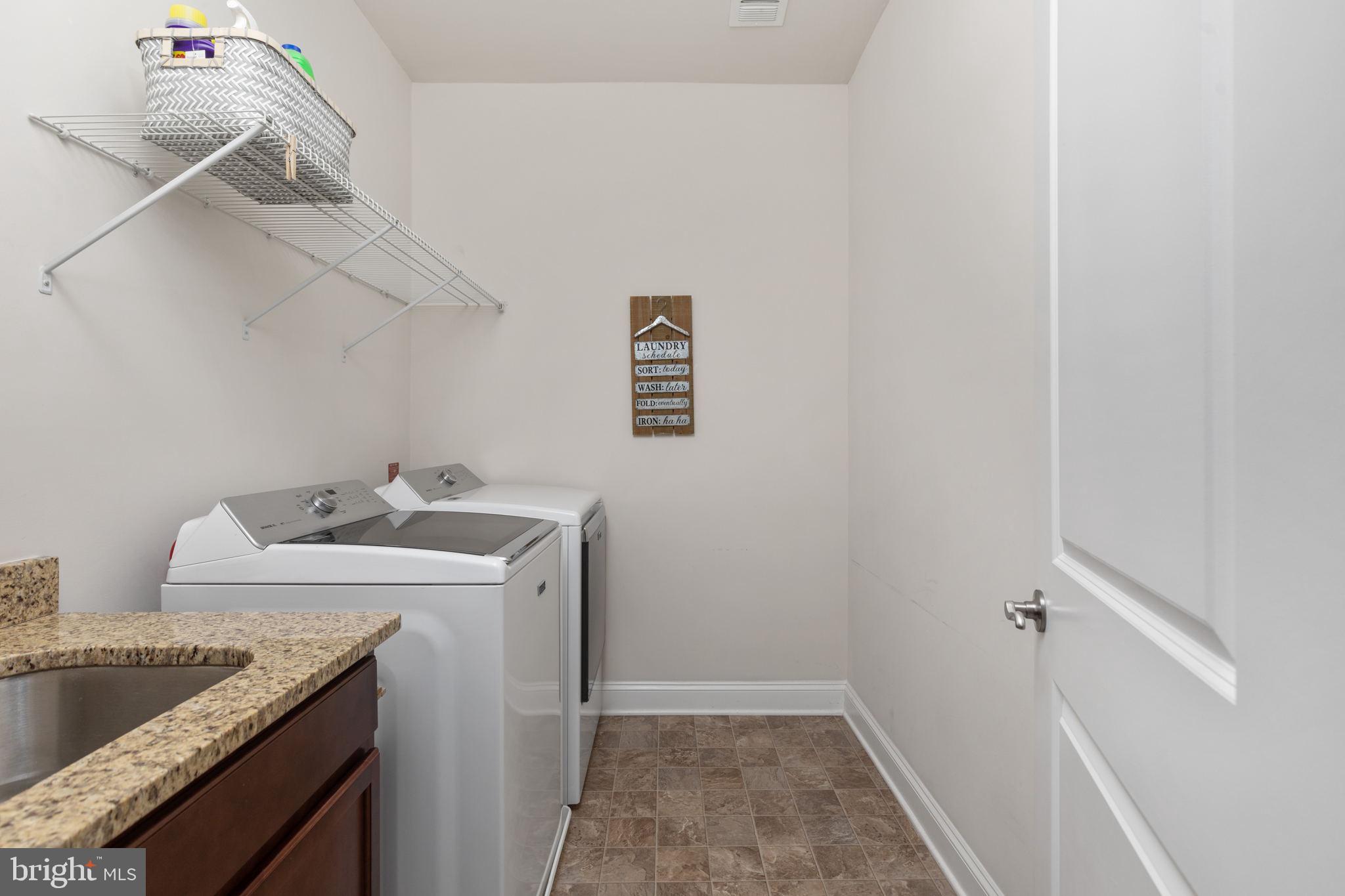 35571 Sunny Ridge Road Round Hill, VA 20141 - Photo 33 of 76