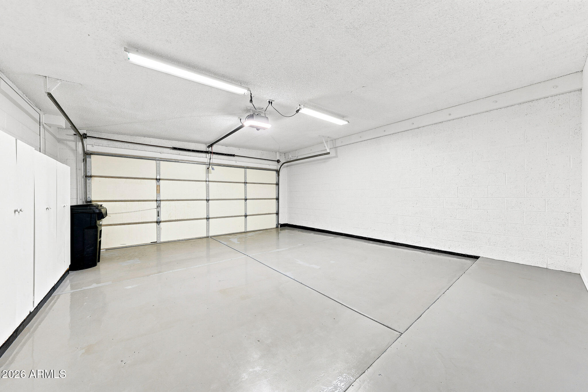 2059 East Brown Road, Unit 16 Mesa, AZ 85213 - Photo 24 of 33 Garage