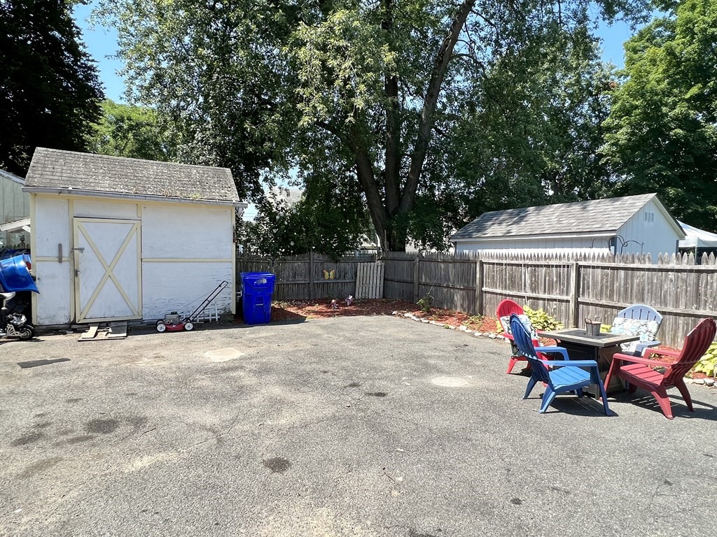 96-98 Arthur Street Springfield, MA 01104 - Photo 16 of 16