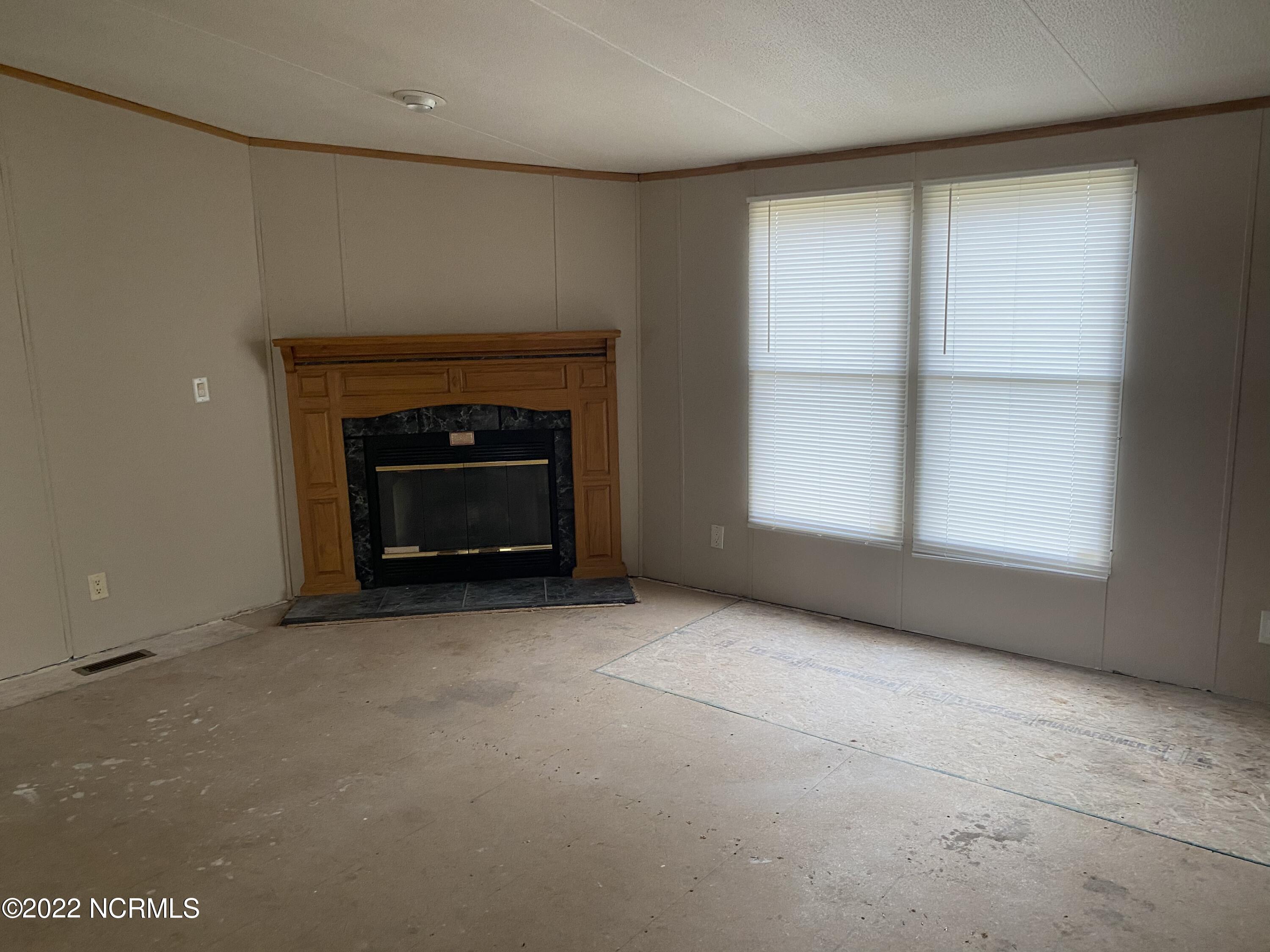 1123 County Line Road Hobgood, NC 27843 - Photo 8 of 30 AFA8D64B-7EF8-4D4C-8EE0-E00B8784A210