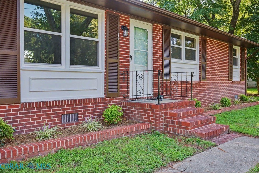 116 Bailey Road Yorktown, VA 23692 - Photo 5 of 33 Gallery Image 5