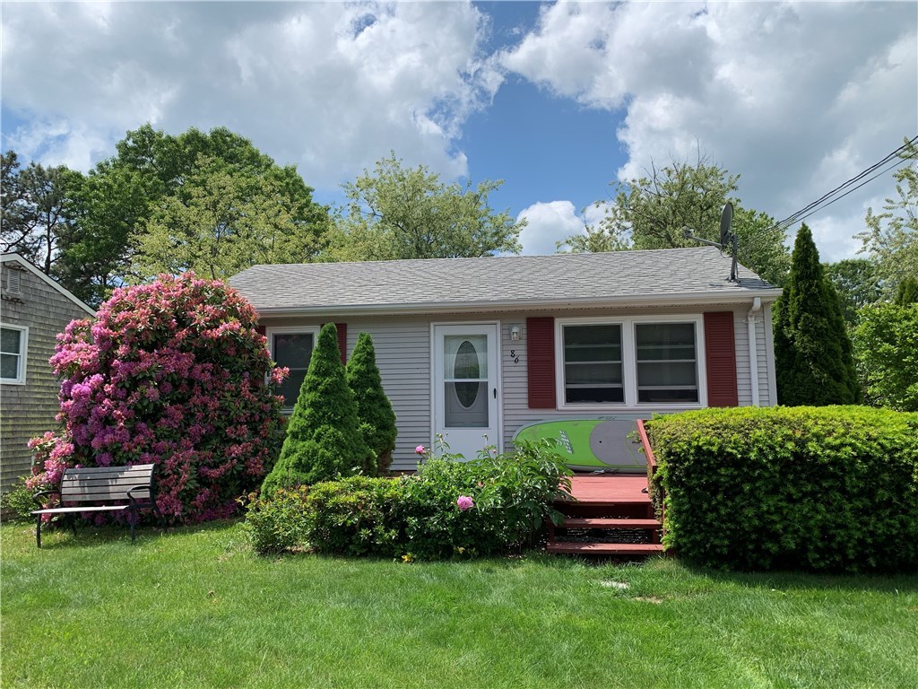 86 Hemlock Road South Kingstown, RI 02879 - Photo 2 of 31 Gallery Image 2