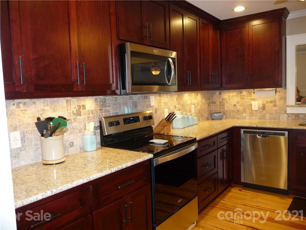 181 Buffalo Shoals Road Lincolnton, NC 28092 - Photo 10 of 35 Gallery Image 10