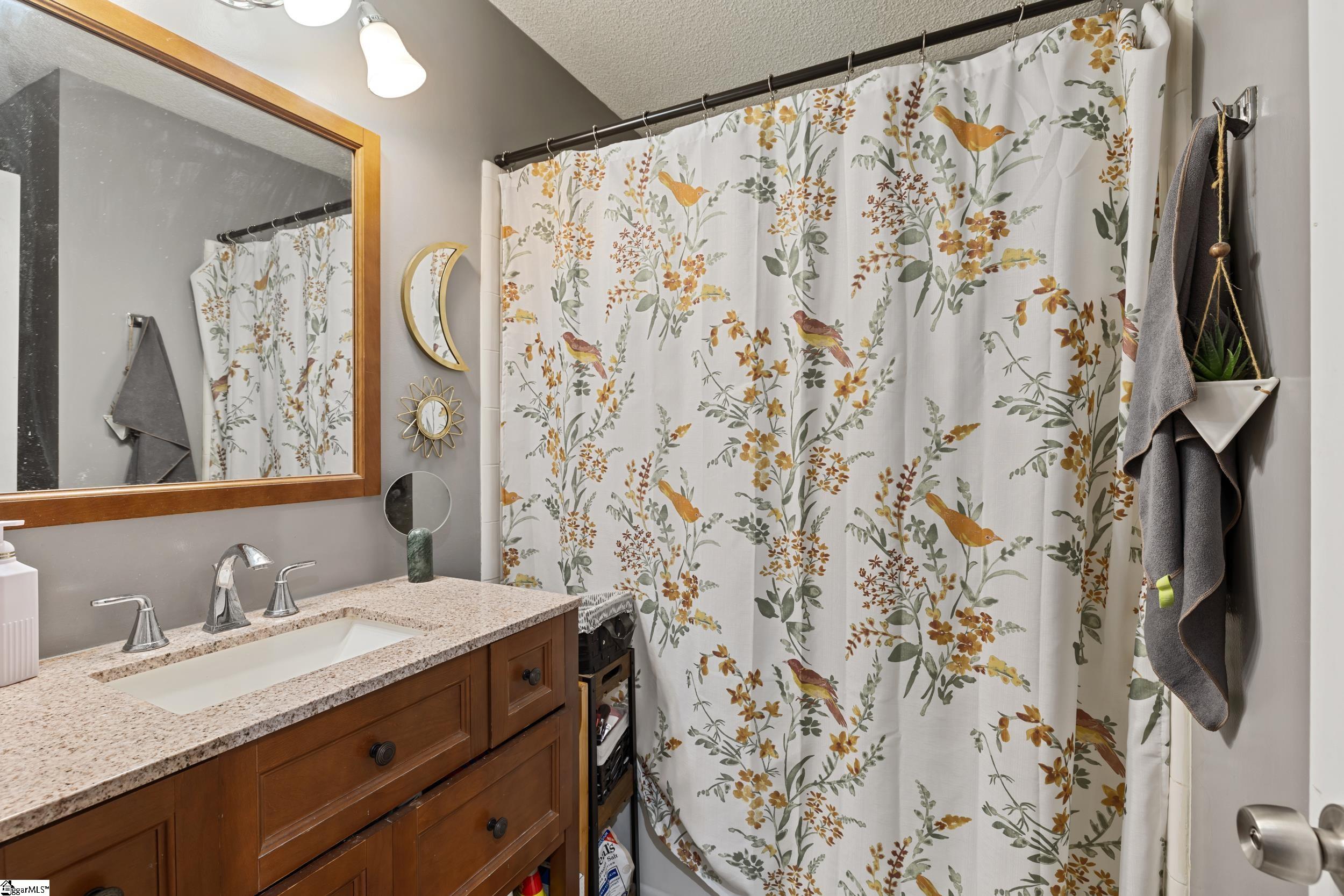 202 Sherwood Road Easley, SC 29640 - Photo 10 of 20