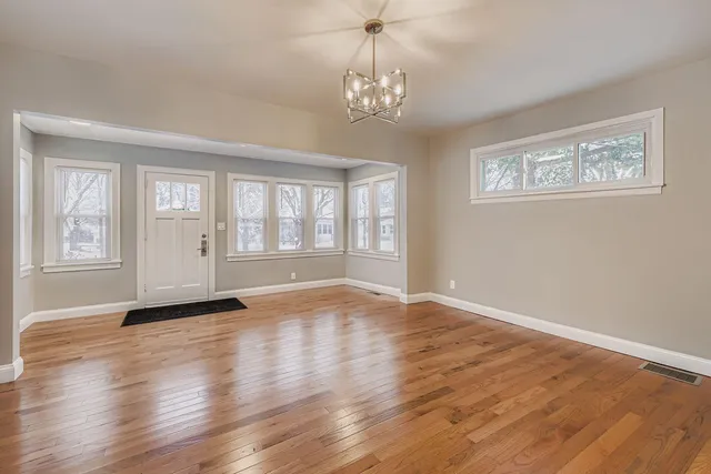 $339,900 | 2624 35th Avenue South, Minneapolis, MN 55406