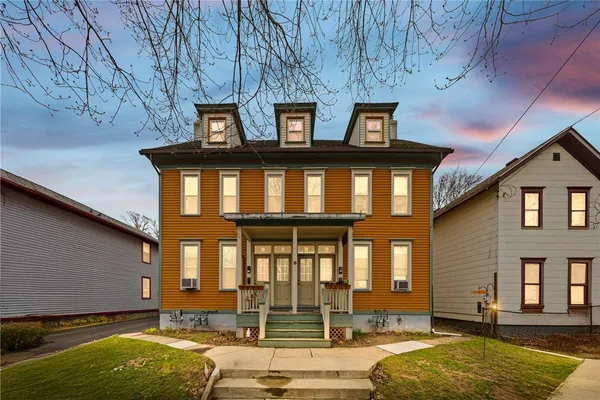 $1,300 | 75 Hamilton Street, Rochester, NY 14620