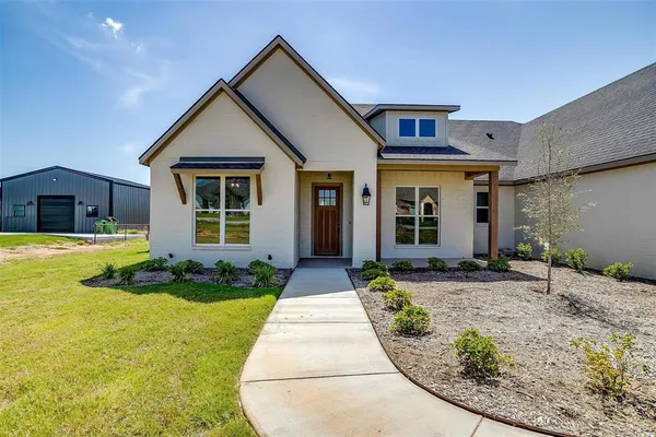 $695,000 | 115 Esther Court, Millsap, TX 76066