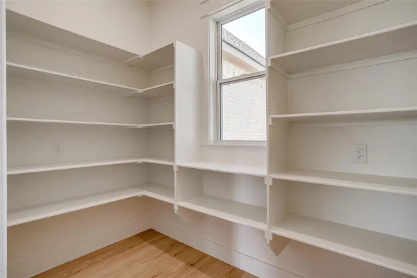 $695,000 | 115 Esther Court, Millsap, TX 76066