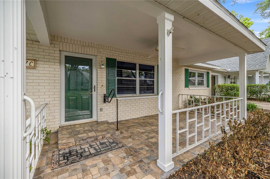 9357 Southwest 82nd Terrace, Unit C Ocala, FL 34481 - Photo 4 of 30