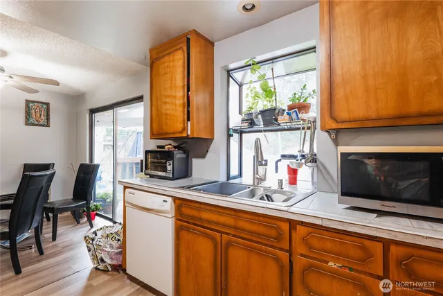 $725,000 | 15001 132nd Street East, Puyallup, WA 98374