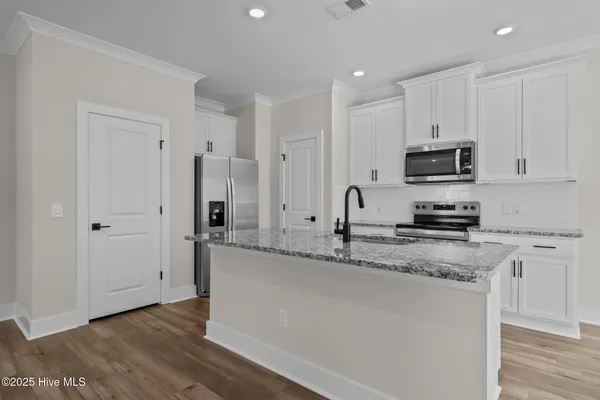 $399,900 | 79 Umbrella Palm Drive, Hampstead, NC 28443