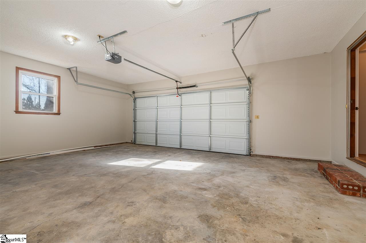 369 West Road Roebuck, SC 29376 - Photo 23 of 32