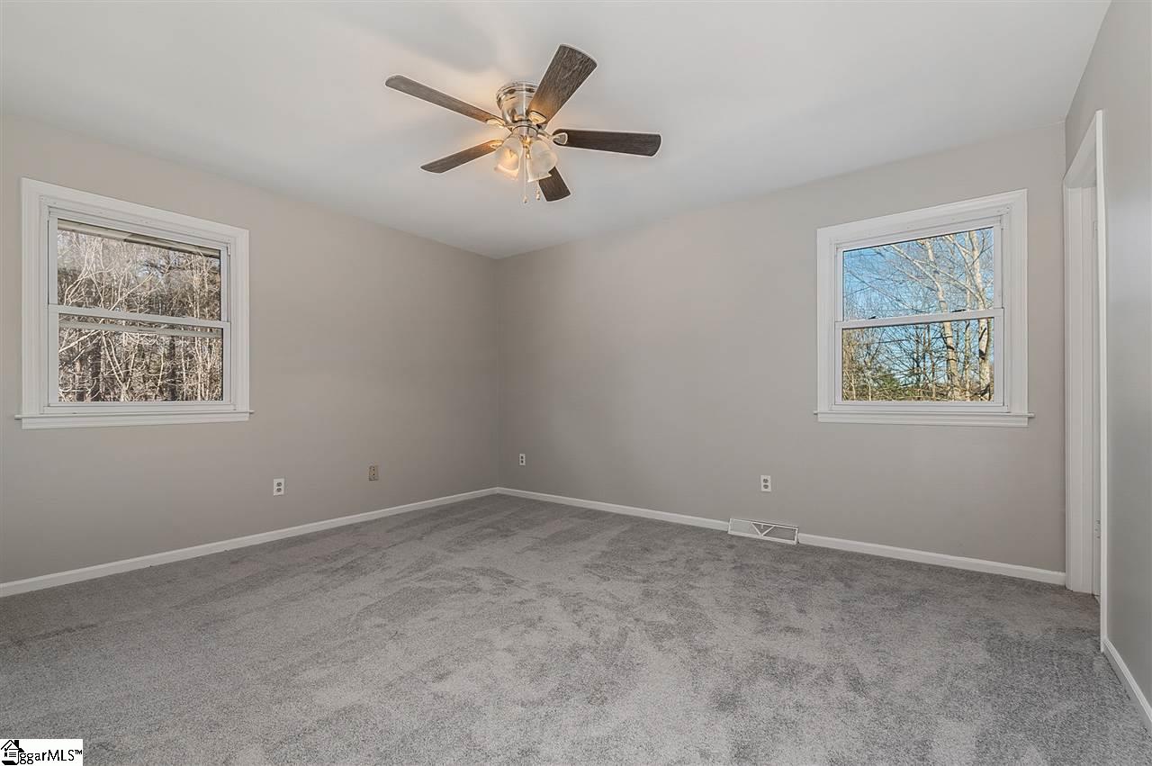 369 West Road Roebuck, SC 29376 - Photo 25 of 32
