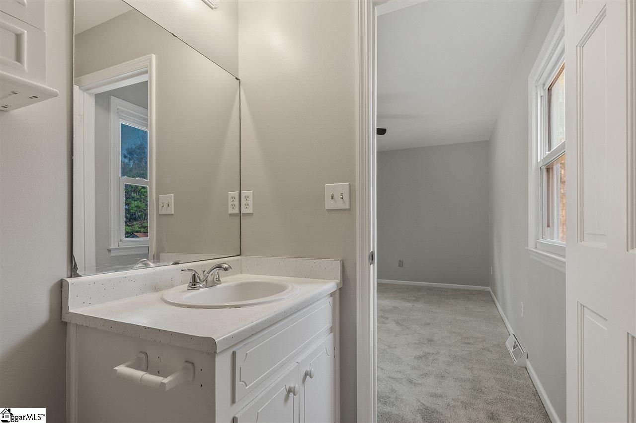 369 West Road Roebuck, SC 29376 - Photo 28 of 32