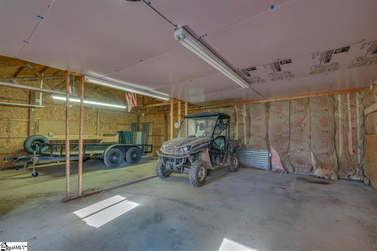 369 West Road Roebuck, SC 29376 - Photo 8 of 32