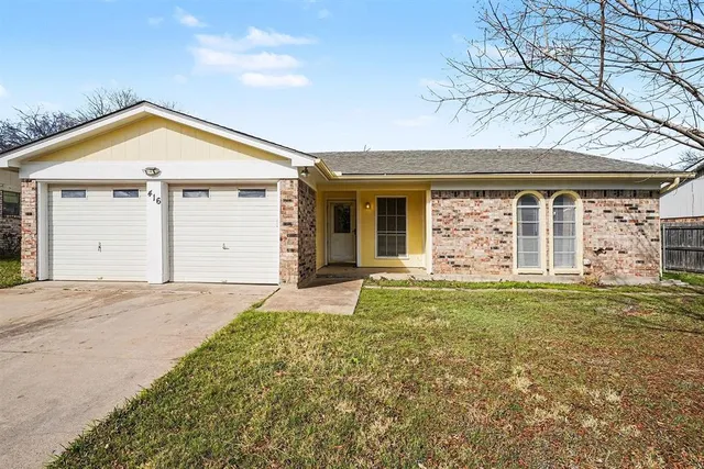 $250,000 | 416 Normandy Lane, Saginaw, TX 76179