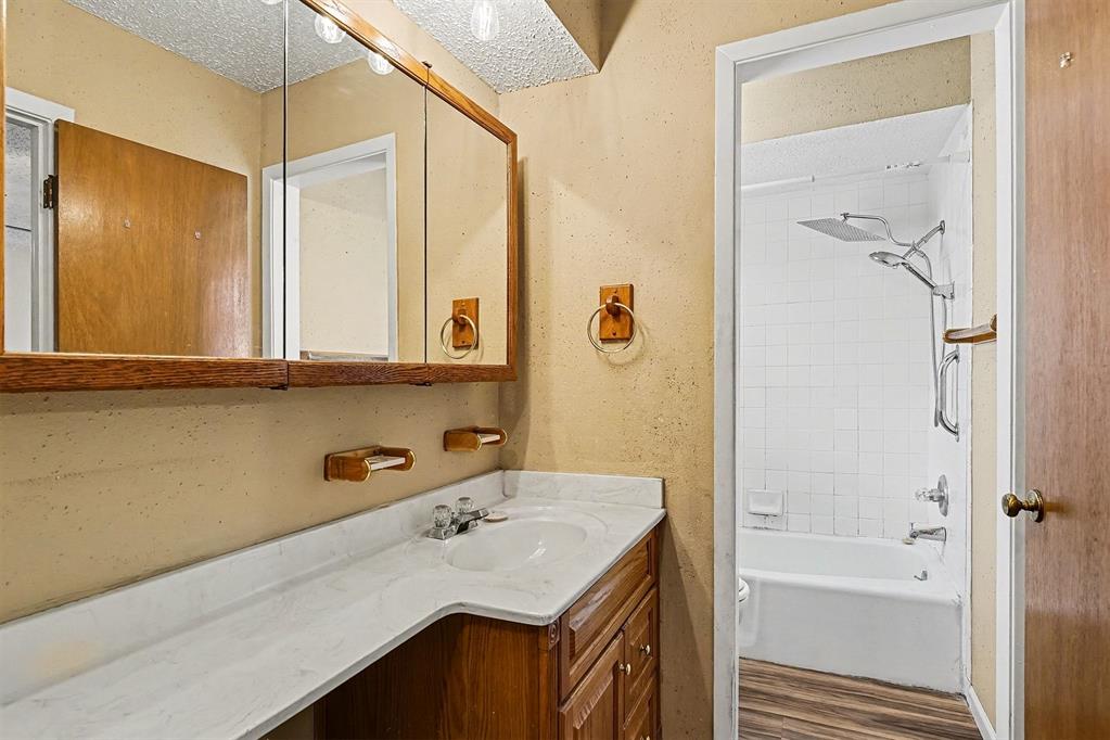 416 Normandy Lane Saginaw, TX 76179 - Photo 23 of 34