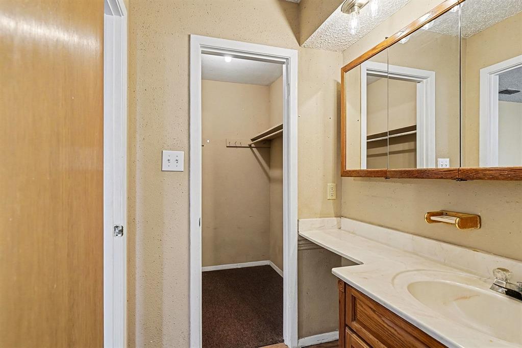 416 Normandy Lane Saginaw, TX 76179 - Photo 29 of 34