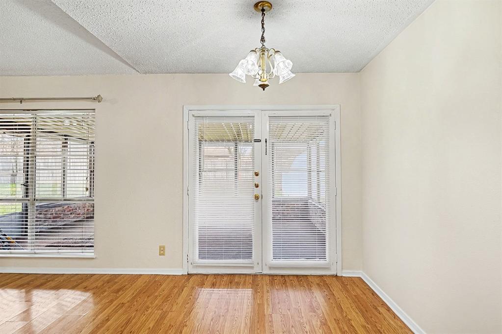 416 Normandy Lane Saginaw, TX 76179 - Photo 10 of 34