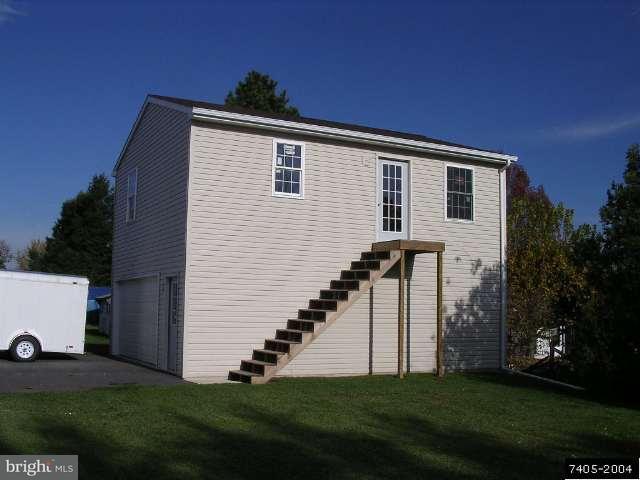 4155 Board Road Manchester, PA 17345 - Photo 2 of 8 Gallery Image 2
