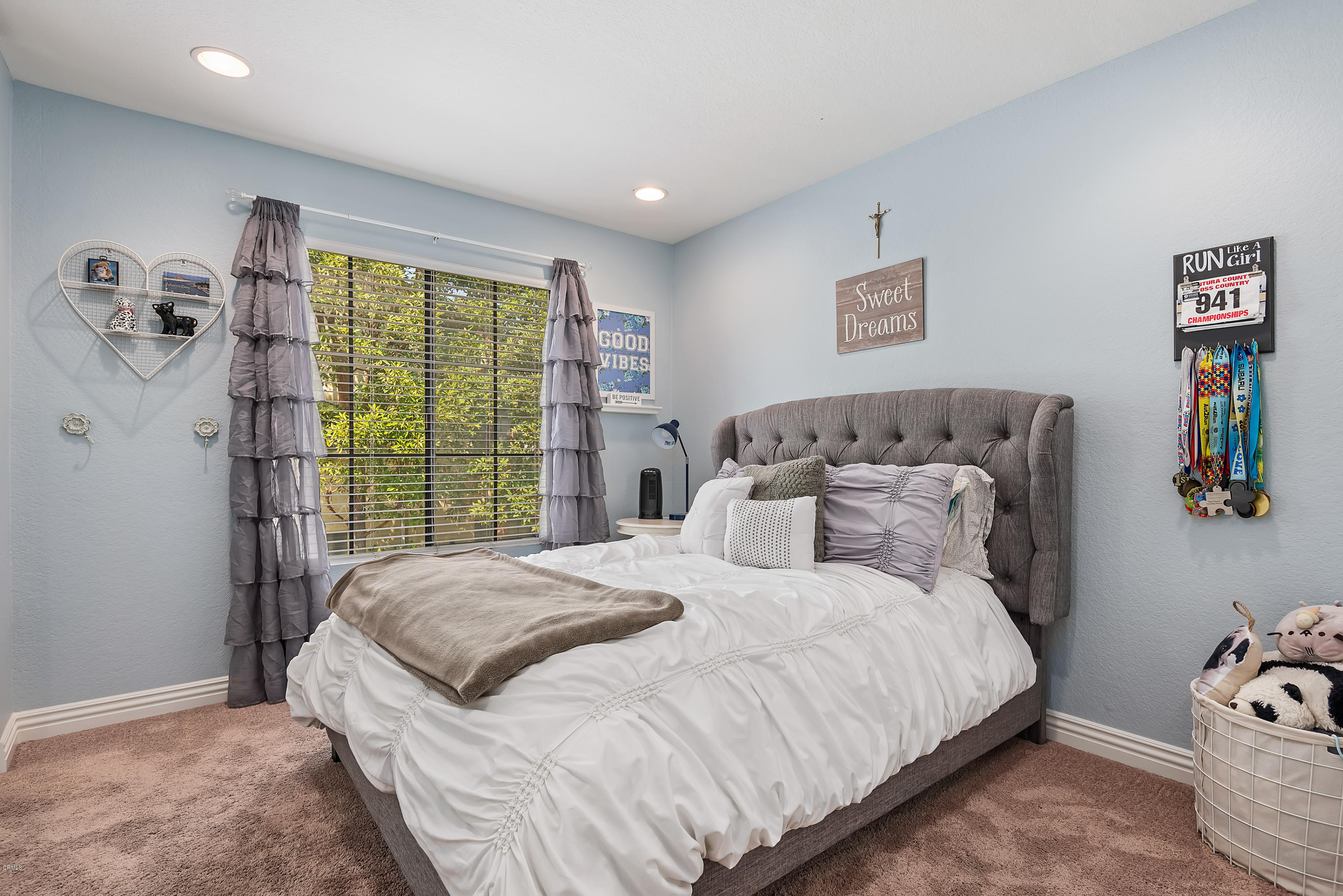 5716 Recodo Way Camarillo, CA 93012 - Photo 14 of 19 13 - Bedroom 2