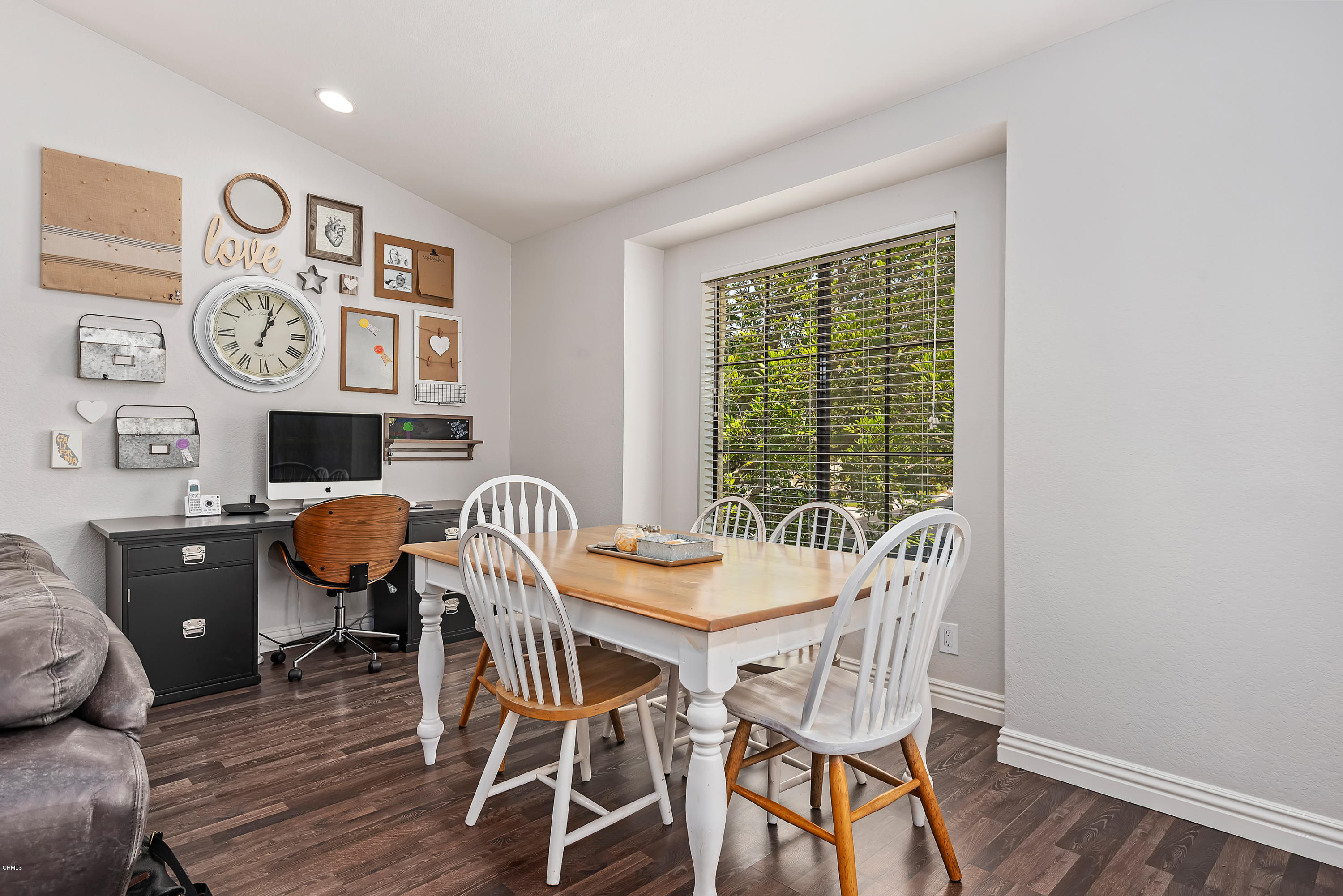 5716 Recodo Way Camarillo, CA 93012 - Photo 8 of 19 07 - Dining