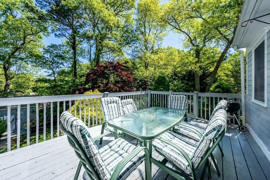 86 Doral Drive Barnstable, MA 02675 - Photo 19 of 42