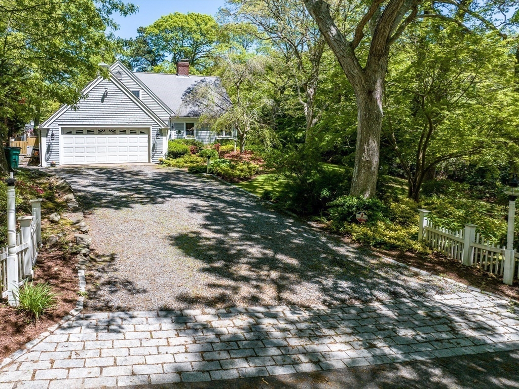 86 Doral Drive Barnstable, MA 02675 - Photo 4 of 42