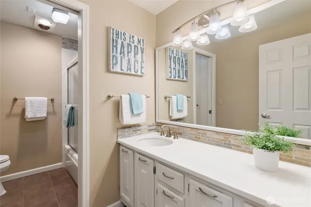 $649,950 | 22315 6th Avenue South, Unit A109, Des Moines, WA 98198